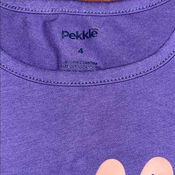 Playful Purple Tee with Peach 'Hello' Design - Picture 2 of 5